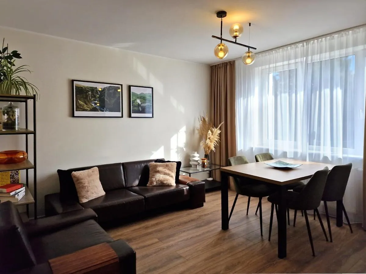 City Nest Gdansk - Apartamenty Parkingiem 0*,  Polska